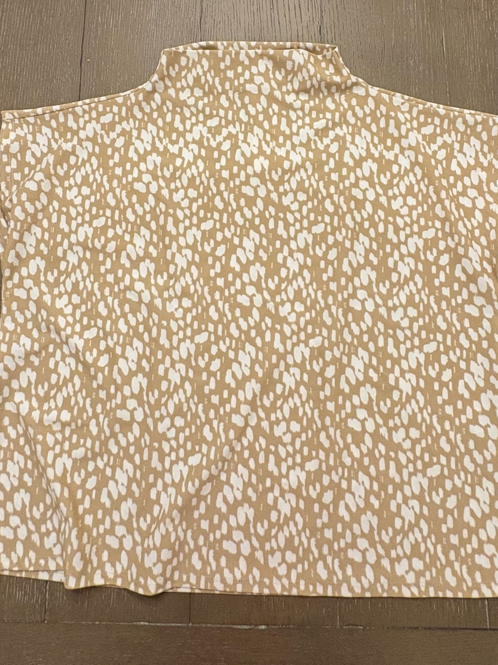 Jude Connally Tan and White Abstract Print top